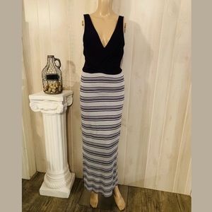 CATO V-NECK CASUAL DRESS SIZE SMALL